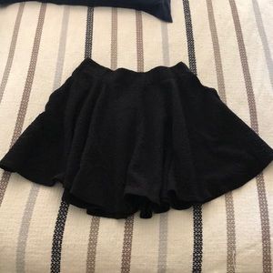 Black skater skirt